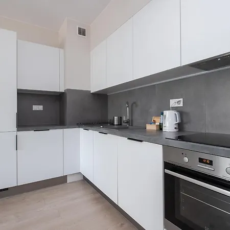 Shortstaypoland Pohulanka Апартаменты *